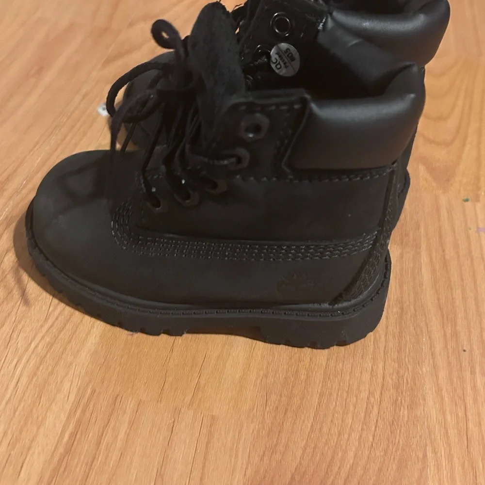 LIKENEW Timberland Premium Waterproof Black Nubuck Toddler Outdoor Boots Size 5